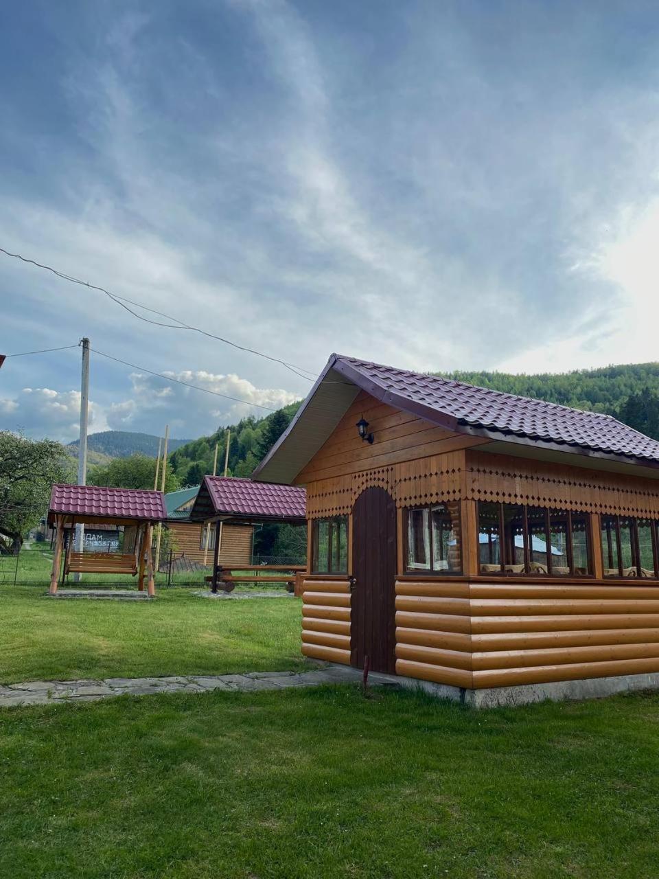 Карпатська Полонина Apartment Yaremche Exterior photo